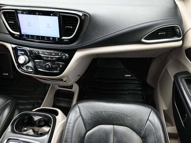 2021 Chrysler Pacifica Hybrid Touring L