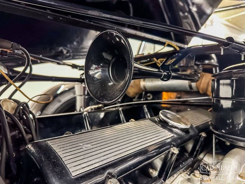 1937 Cadillac Series 85