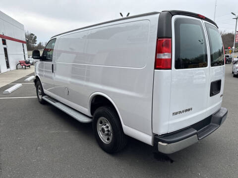2023 GMC Savana 2500