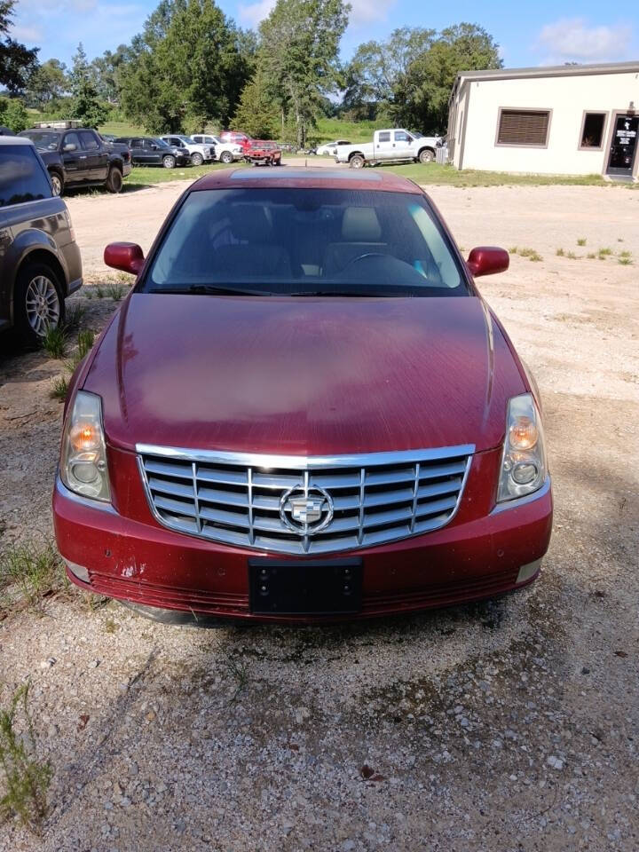 2008 Cadillac DTS for sale at GERRHA AUTO SALES in Nacogdoches, TX