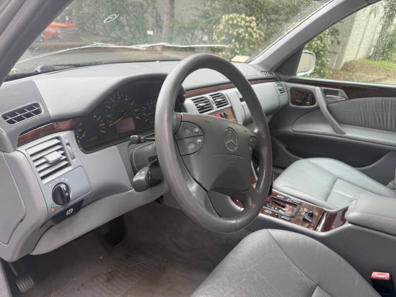 2002 Mercedes-Benz E-Class E 320