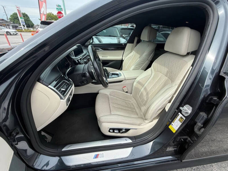 2016 BMW 7 Series 740i