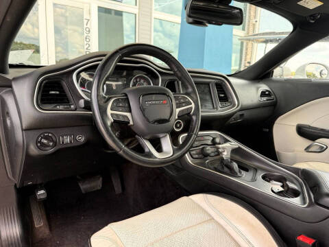 2016 Dodge Challenger SXT