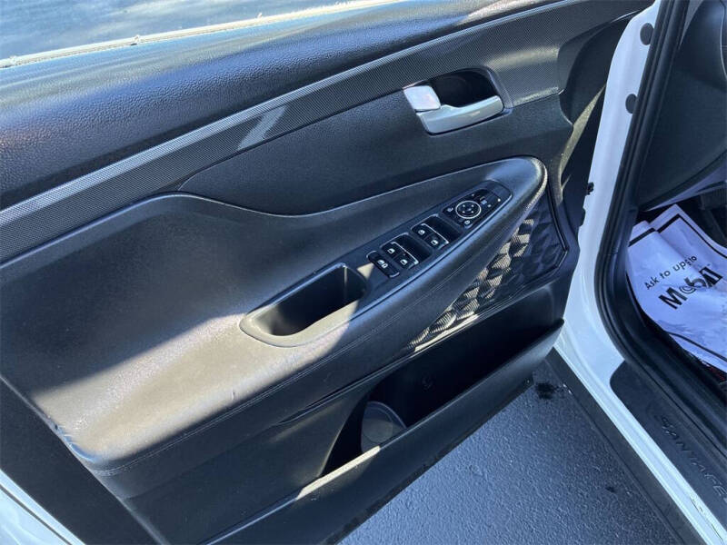 2023 Hyundai Santa Fe SE