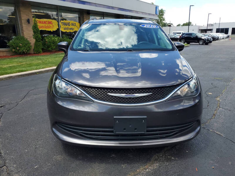 2020 Chrysler Voyager LXi