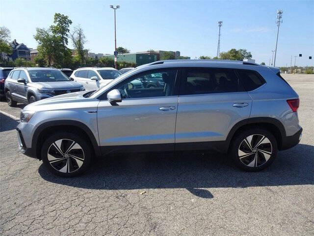 2024 Volkswagen Taos SE 4Motion