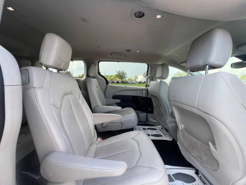 2021 Chrysler Voyager LXi