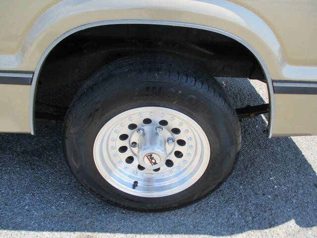 1987 Mazda B-Series B2000 LX