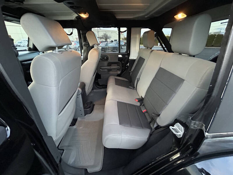 2010 Jeep Wrangler Unlimited Sahara