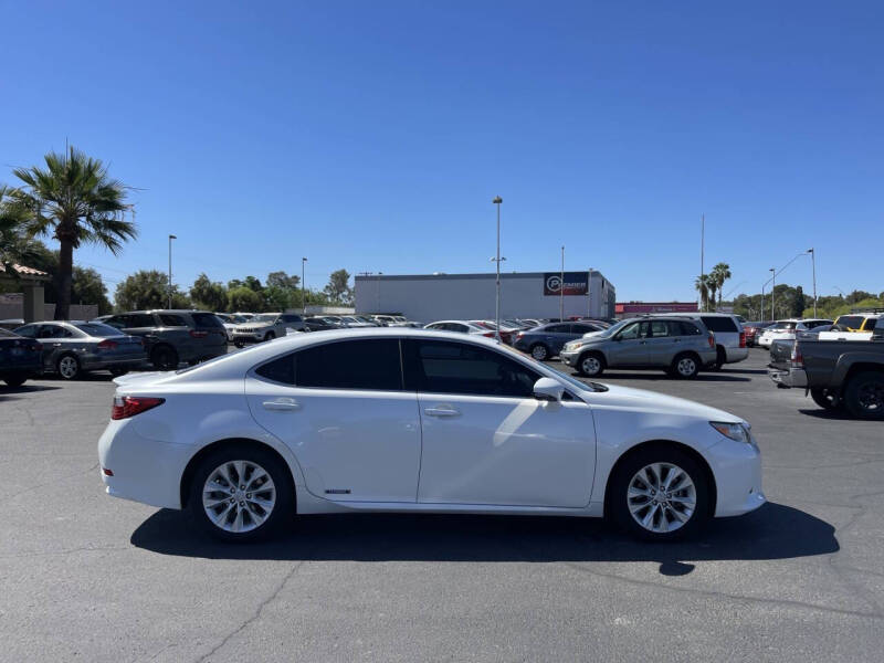2014 Lexus ES 300h