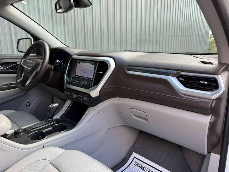 2017 GMC Acadia SLT-1