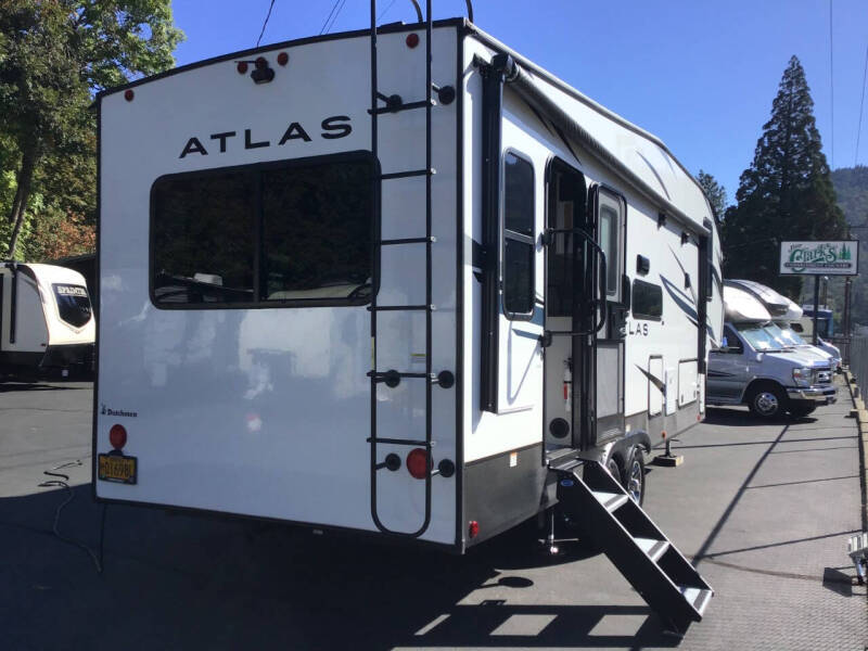 2023 Dutchmen Atlas 2532RDF / 29ft Reduced