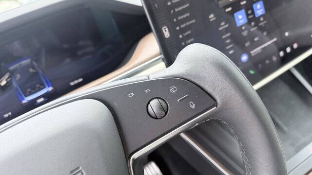 2023 Tesla Model X Standard Range