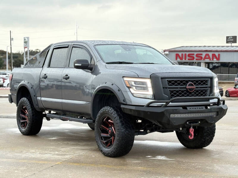 2023 Nissan Titan