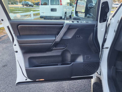 2011 Nissan Titan SL