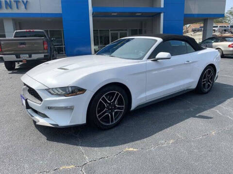 2022 Ford Mustang EcoBoost