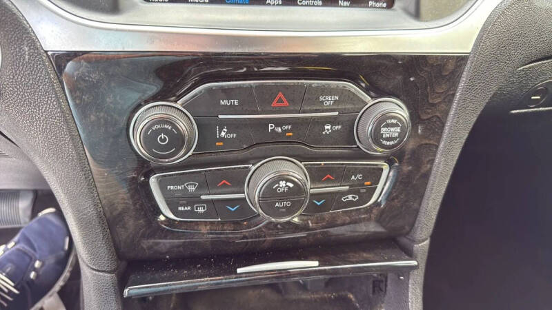 2018 Chrysler 300 Limited