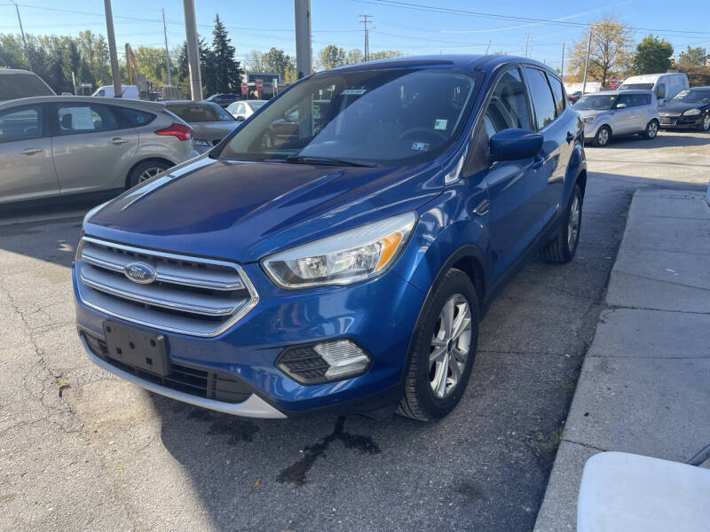 2017 Ford Escape SE's photo