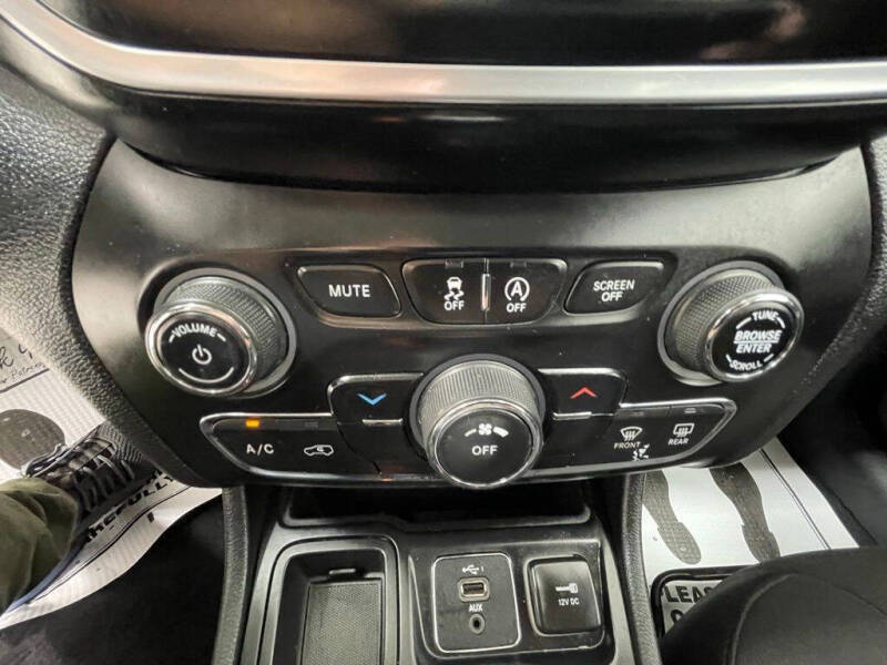 2019 Jeep Cherokee Latitude
