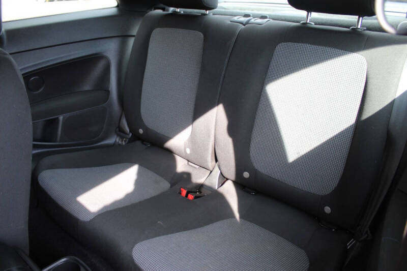 2019 Volkswagen Beetle 2.0T S