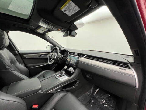 2024 Jaguar F-PACE P250 R-Dynamic S