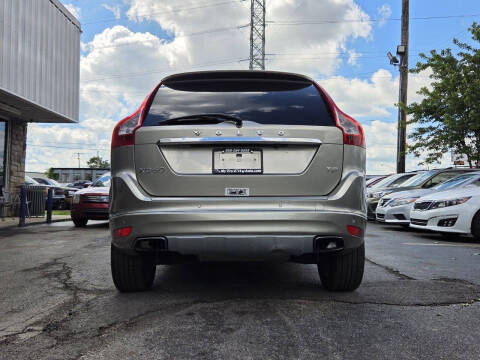 2016 Volvo XC60 T5 Drive-E Platinum