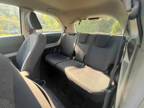 2011 Toyota Yaris