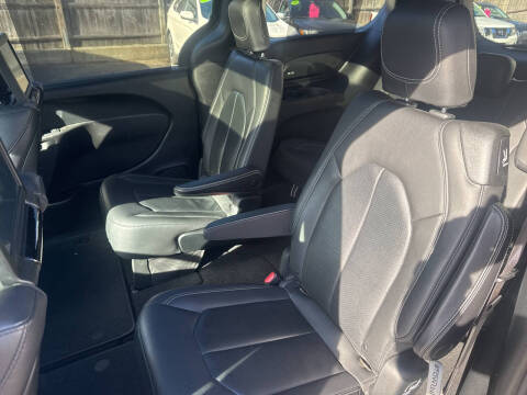 2019 Chrysler Pacifica Touring L Plus