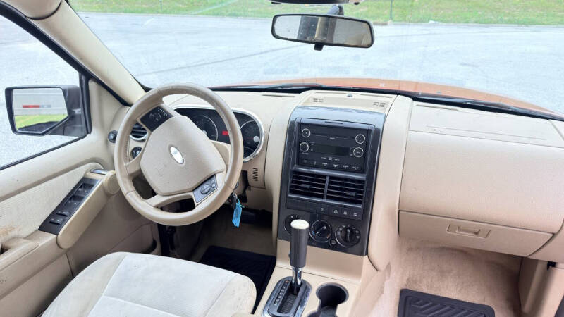 2010 Ford Explorer XLT