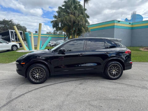 2017 Porsche Cayenne Platinum Edition