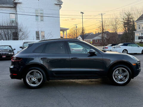 2017 Porsche Macan S