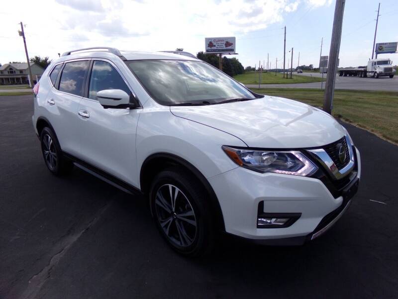 2020 Nissan Rogue for sale at Westpark Auto in Lagrange IN
