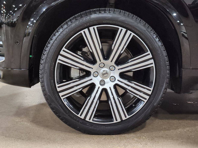 2022 Volvo XC90 T6 Inscription 6-Passenger