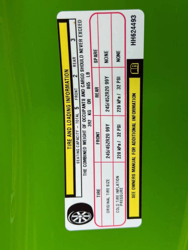 2017 Dodge Challenger 392 HEMI Scat Pack Shaker