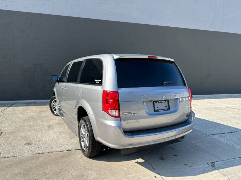 2014 Dodge Grand Caravan R/T