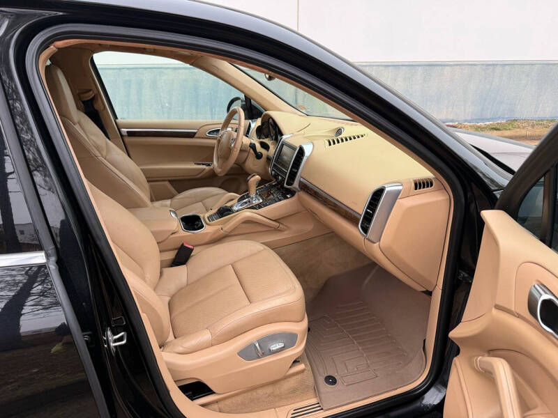 2012 Porsche Cayenne