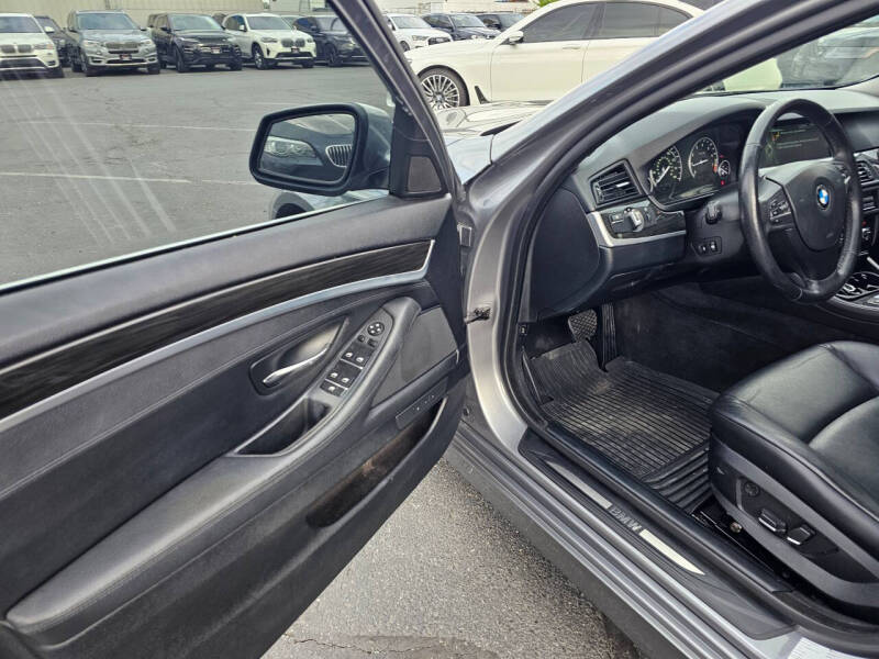 2013 BMW 5 Series 528i xDrive