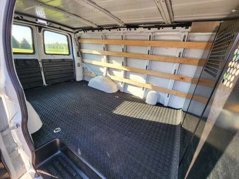 2023 Chevrolet Express 2500