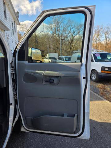 2005 Ford E-Series E-250