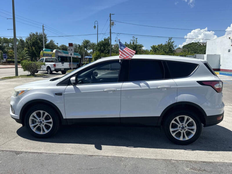 2017 Ford Escape SE