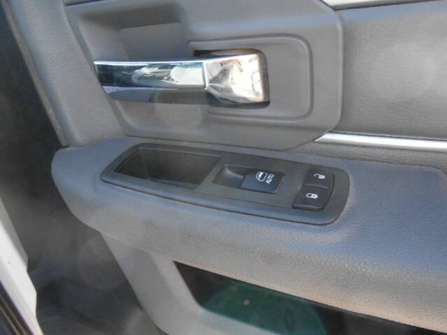 2015 RAM 1500 SLT