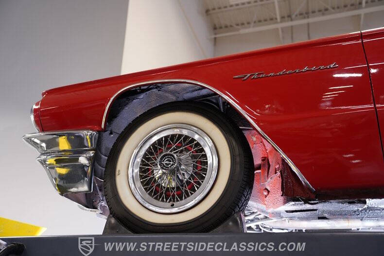 1964 Ford Thunderbird