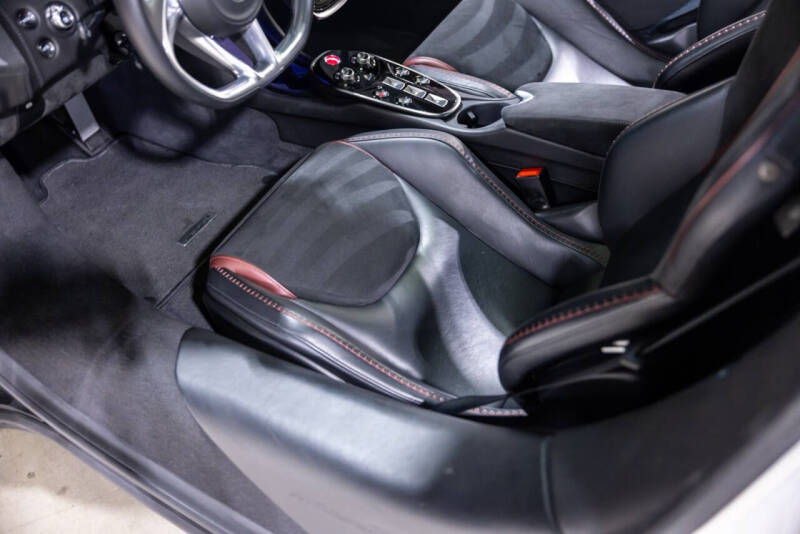 2022 McLaren GT