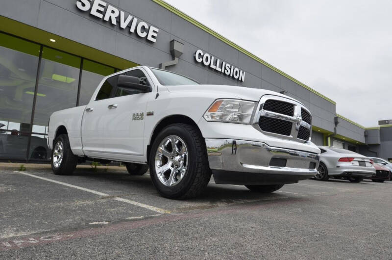 2017 RAM 1500 SLT