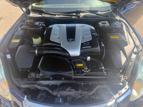 2005 Lexus SC 430