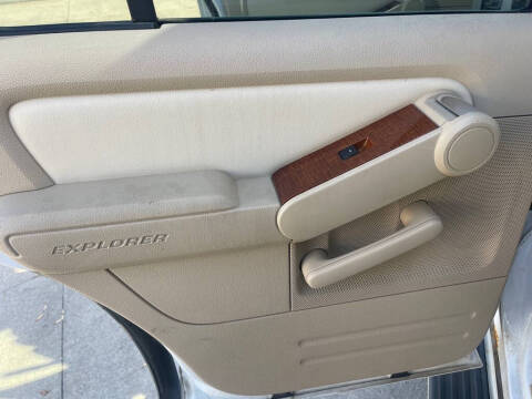 2006 Ford Explorer Eddie Bauer