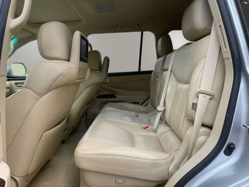 2013 Lexus LX 570