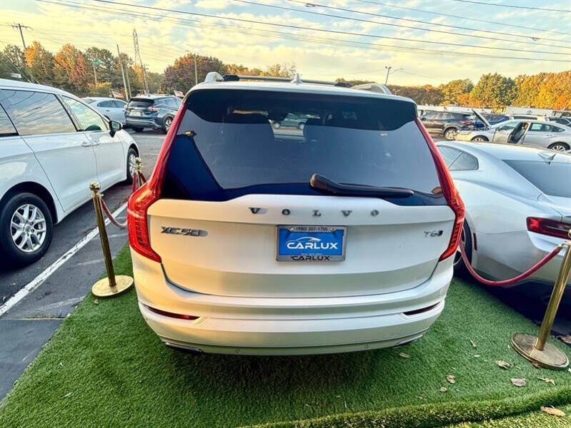 2019 Volvo XC90 T6 Momentum