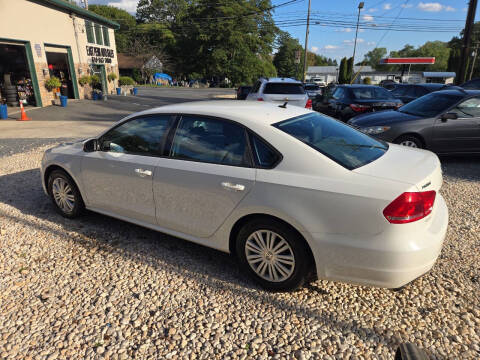 2014 Volkswagen Passat 1.8T S PZEV