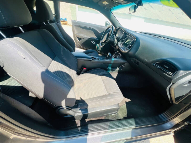 2018 Dodge Challenger SXT